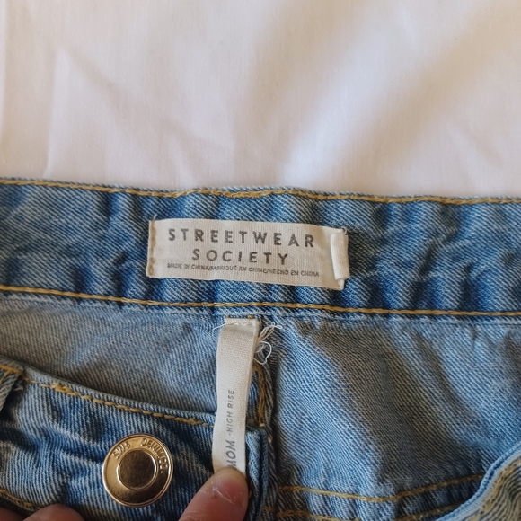 Streetwear Society Pineapple Denim Shorts - Picture 4 of 4